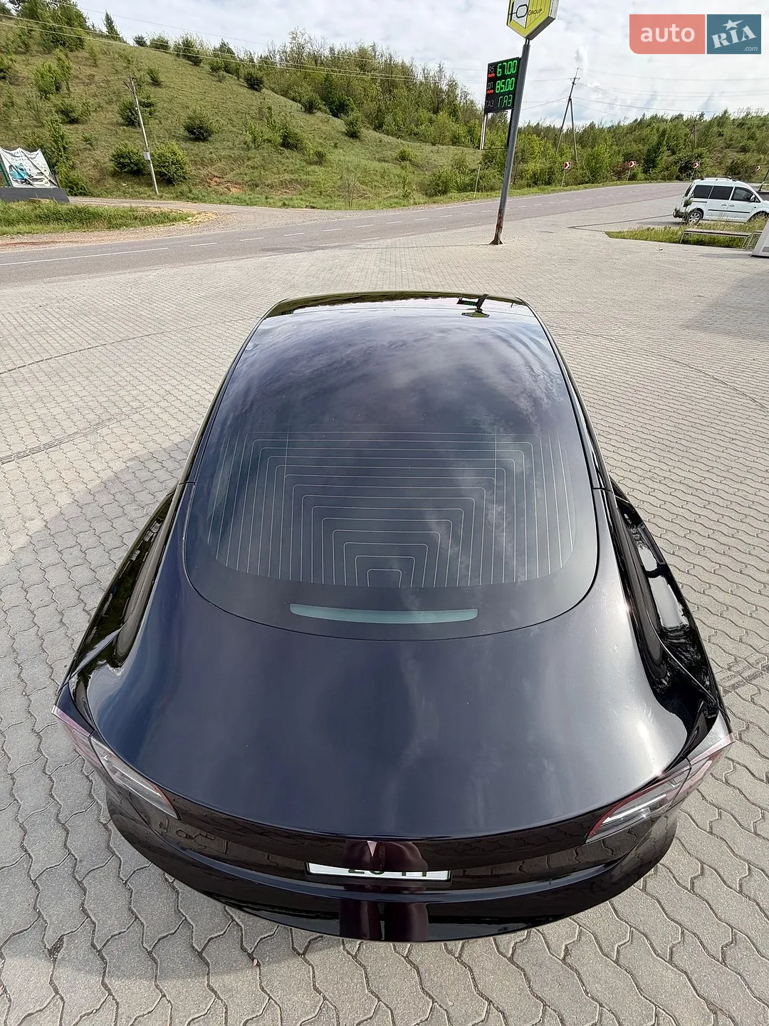 2018 Tesla Model 3 - мініатюра 11