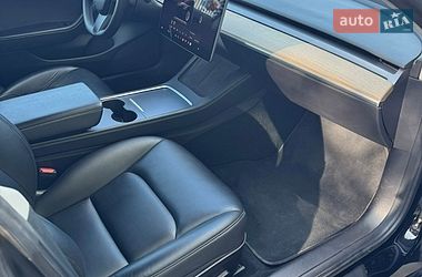 Седан Tesla Model 3 2022 в Днепре