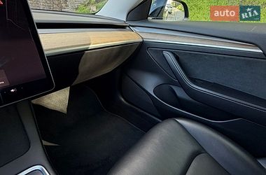 Седан Tesla Model 3 2022 в Днепре