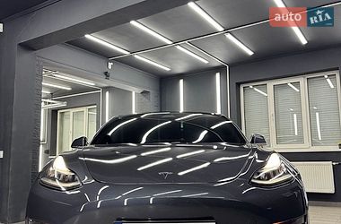 Седан Tesla Model 3 2019 в Коломые