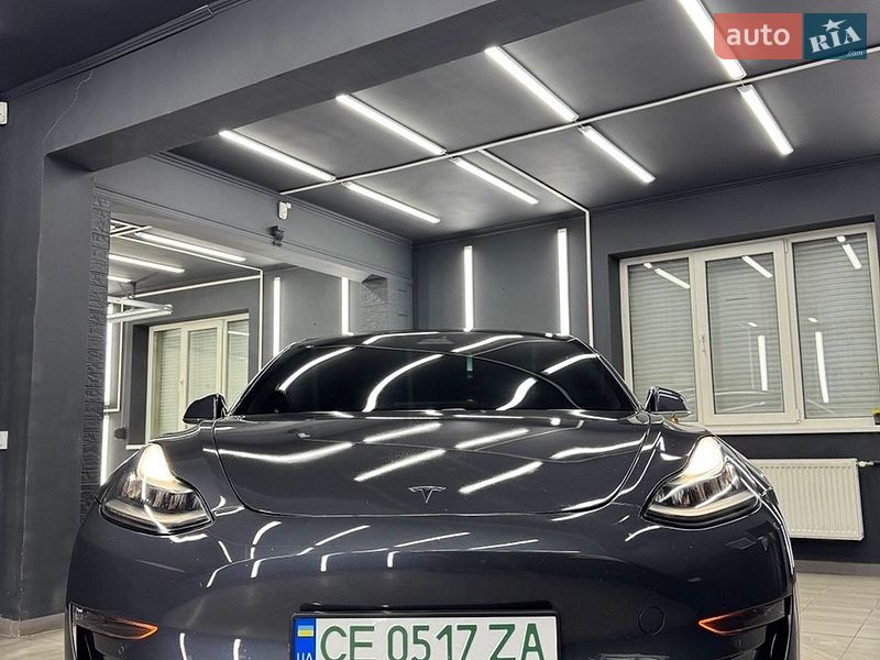 Седан Tesla Model 3 2019 в Коломые