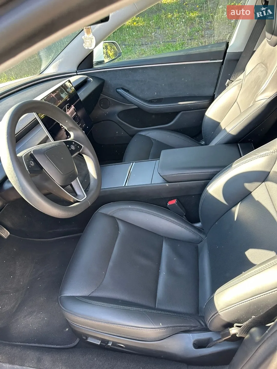 2024 Tesla Model 3 - мініатюра 9