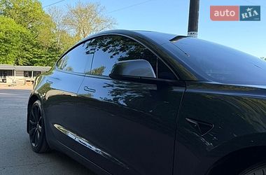 Седан Tesla Model 3 2021 в Львове