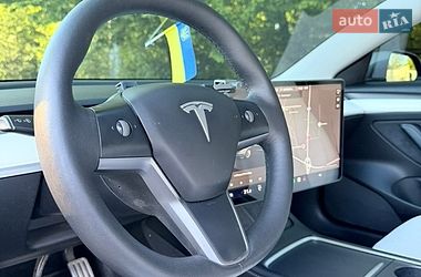Седан Tesla Model 3 2021 в Львове