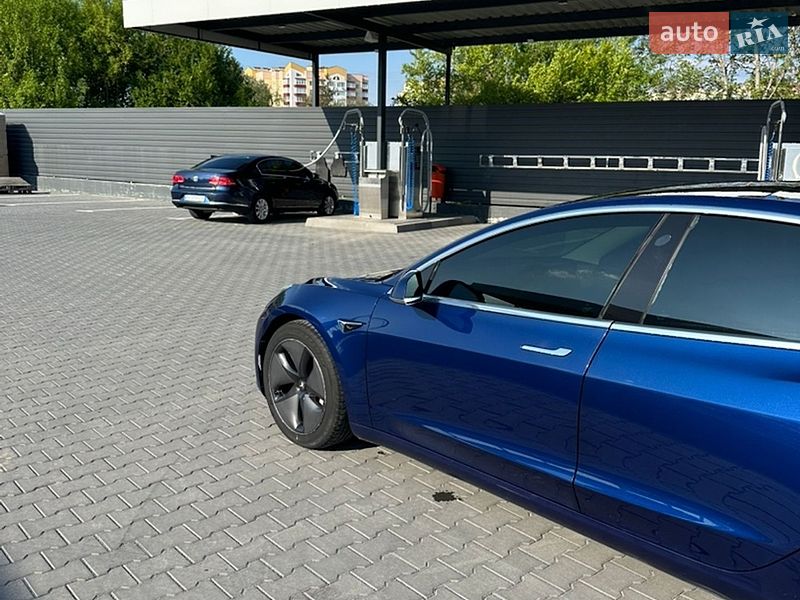 Седан Tesla Model 3 2018 в Каменец-Подольском