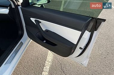 Седан Tesla Model 3 2020 в Запорожье