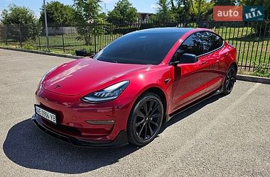 Седан Tesla Model 3 2018 в Дніпрі