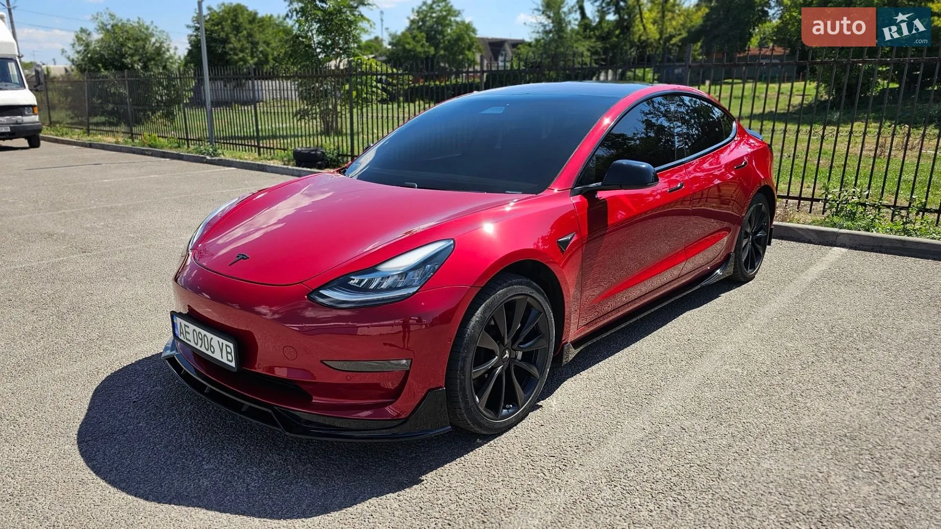 2018 Tesla Model 3 - фото 1