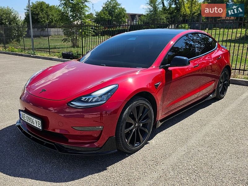 Tesla Model 3 2018