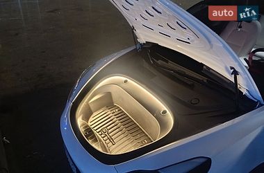Седан Tesla Model 3 2022 в Кривом Роге