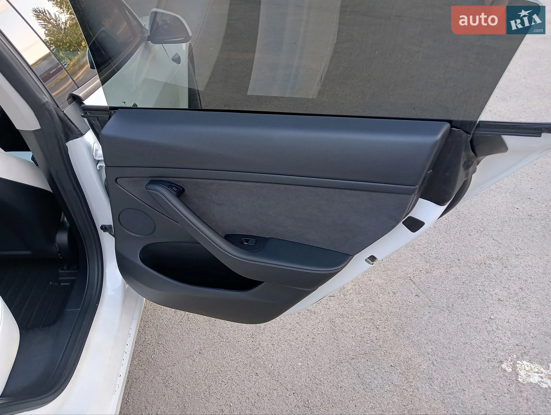 2022 Tesla Model 3 - мініатюра 19