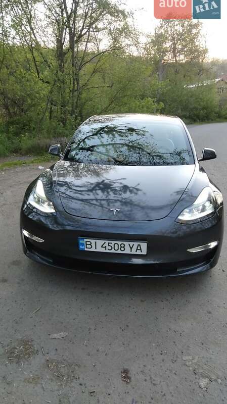 Седан Tesla Model 3 2021 в Полтаве