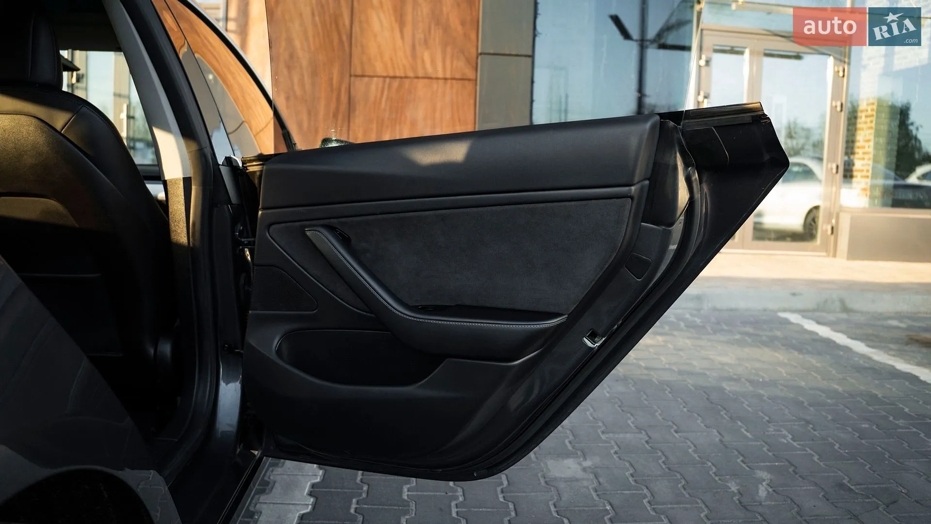 2018 Tesla Model 3 - мініатюра 15