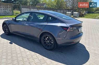 Седан Tesla Model 3 2022 в Виннице