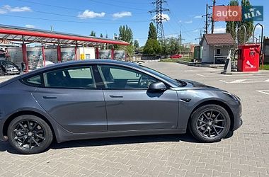 Седан Tesla Model 3 2022 в Виннице