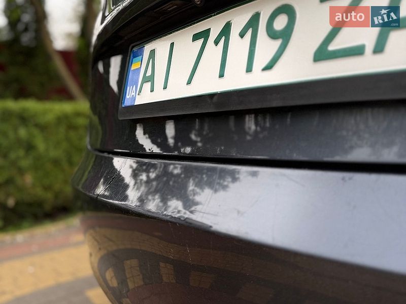 Седан Tesla Model 3 2018 в Броварах