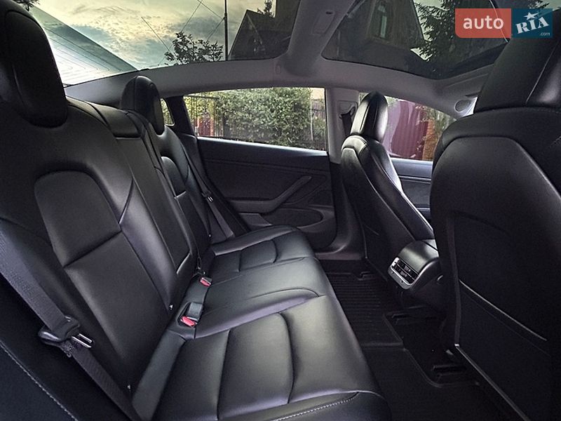 Седан Tesla Model 3 2018 в Киеве фото 16 Седан Tesla Model 3 2018 в Киеве