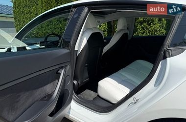 Седан Tesla Model 3 2021 в Ивано-Франковске