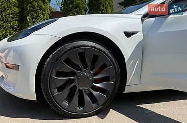 Седан Tesla Model 3 2021 в Ивано-Франковске