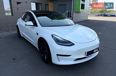 Седан Tesla Model 3 2022 в Кривому Розі