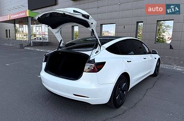 Седан Tesla Model 3 2022 в Кривому Розі