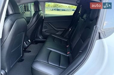 Седан Tesla Model 3 2022 в Кривому Розі