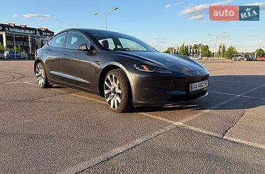 Седан Tesla Model 3 2025 в Києві