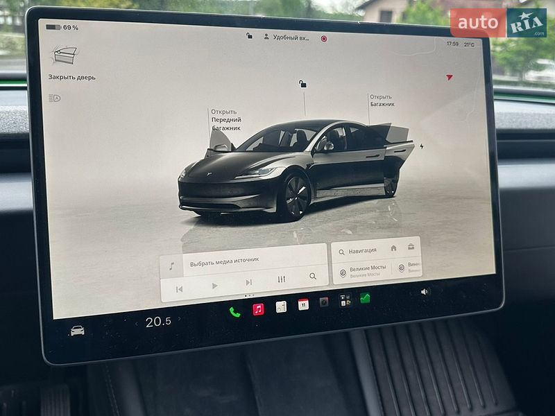 Седан Tesla Model 3 2025 в Львові