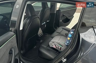 Седан Tesla Model 3 2025 в Львові