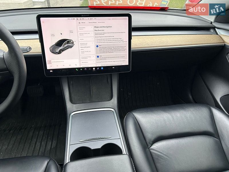 Седан Tesla Model 3 2021 в Львові