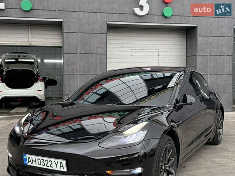 Седан Tesla Model 3 2018 в Харькове
