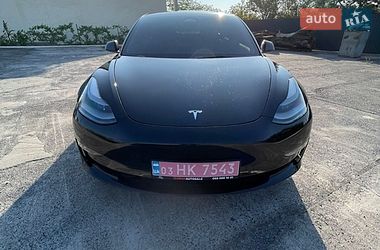 Седан Tesla Model 3 2022 в Кривом Роге