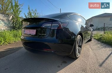 Седан Tesla Model 3 2022 в Кривом Роге