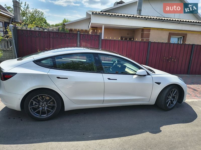 Седан Tesla Model 3 2021 в Черкассах фото 22 Седан Tesla Model 3 2021 в Черкассах