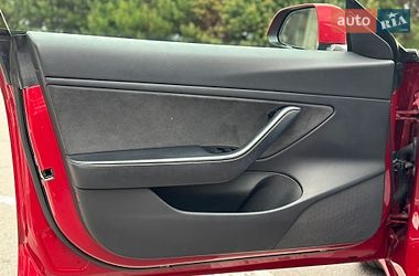Седан Tesla Model 3 2019 в Києві