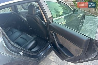 Седан Tesla Model 3 2019 в Киеве
