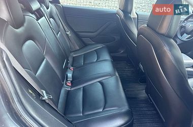 Седан Tesla Model 3 2019 в Киеве