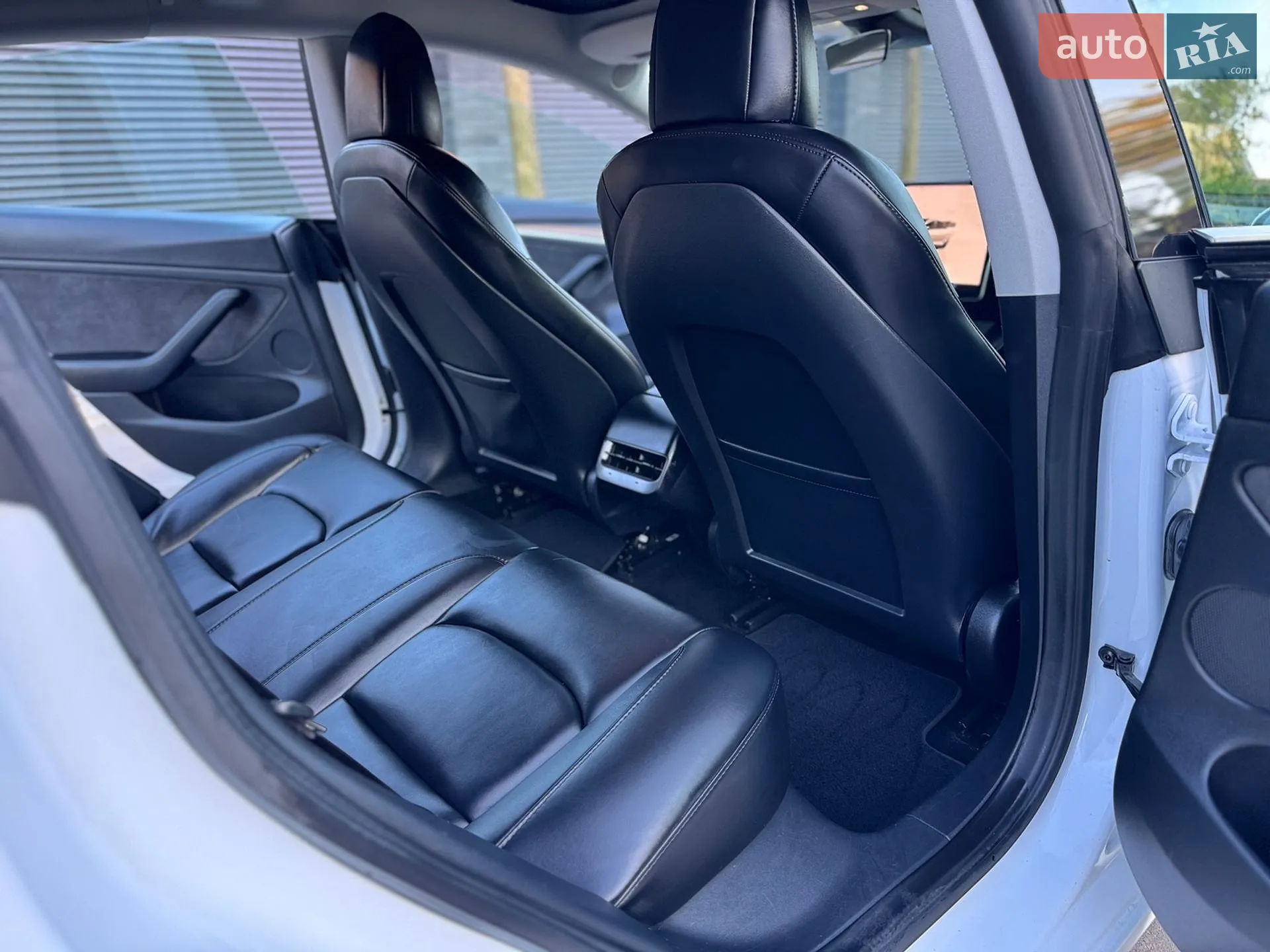 2022 Tesla Model 3 - мініатюра 28
