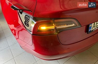 Седан Tesla Model 3 2019 в Днепре