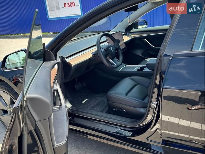 Седан Tesla Model 3 2023 в Львове фото 3 Седан Tesla Model 3 2023 в Львове