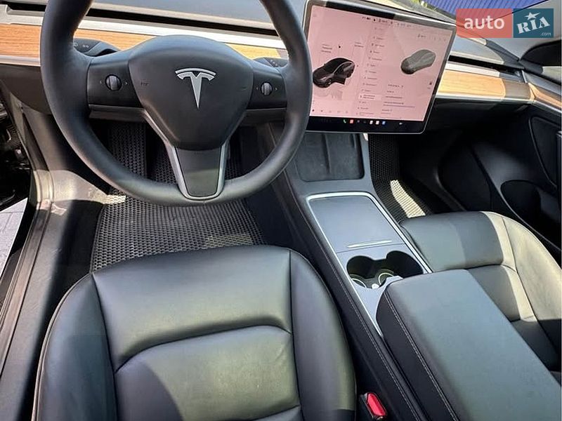 Седан Tesla Model 3 2023 в Львове фото 8 Седан Tesla Model 3 2023 в Львове
