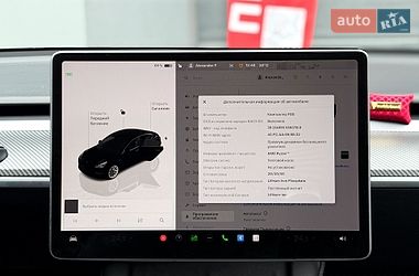 Седан Tesla Model 3 2022 в Києві