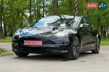 Седан Tesla Model 3 2023 в Києві