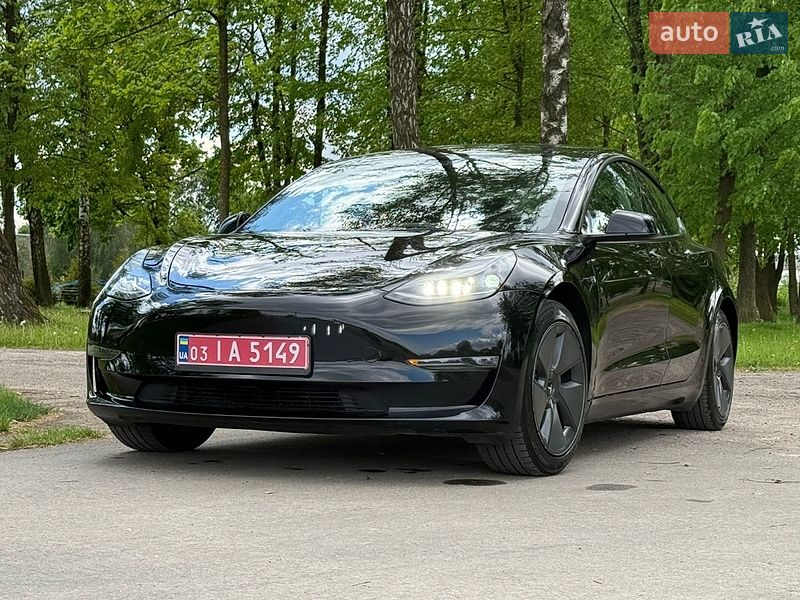 Tesla Model 3 2023