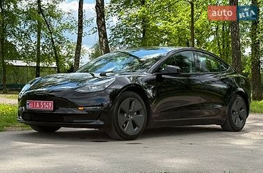Седан Tesla Model 3 2023 в Киеве