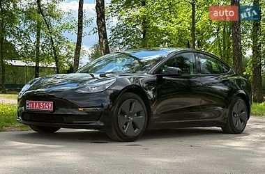 Седан Tesla Model 3 2023 в Киеве