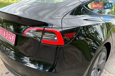 Седан Tesla Model 3 2023 в Киеве