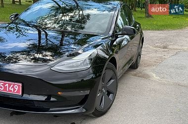 Седан Tesla Model 3 2023 в Киеве