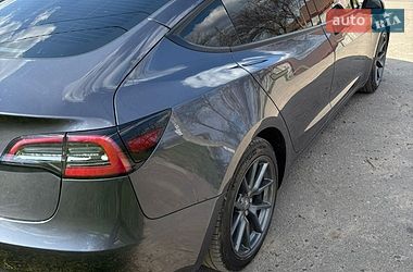 Седан Tesla Model 3 2023 в Харкові
