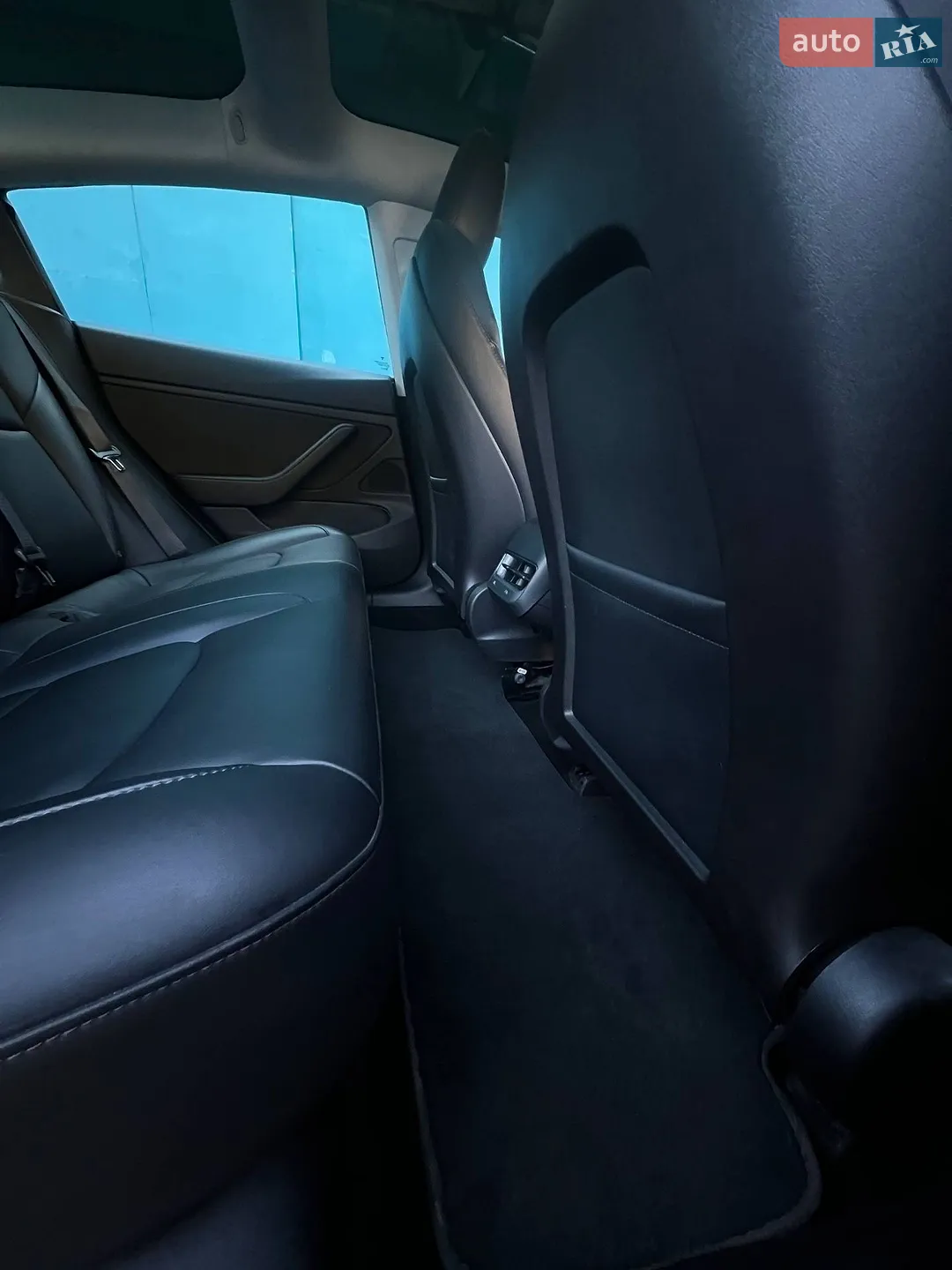 2019 Tesla Model 3 - мініатюра 11